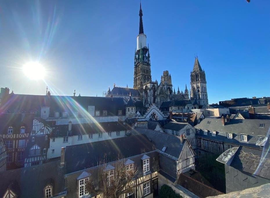 Sous Les Clochers De Rouen - Cathedrale 외부 사진